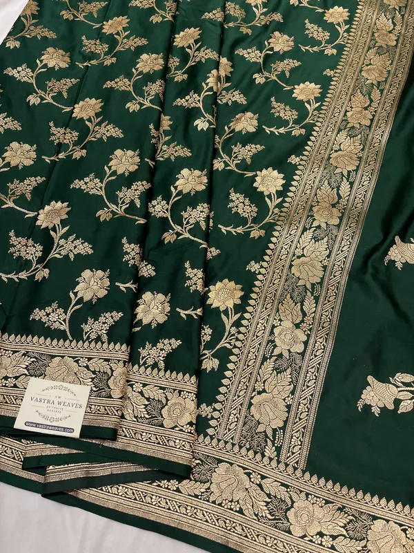 Green_Silk_Floral_Zari_Saree_for_Women