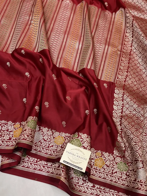 Maroon_Woven_Ethnic_Saree_for_Women