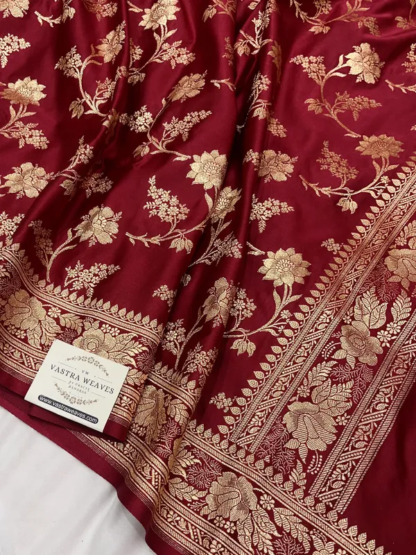 Maroon_Floral_Embroidered_Saree_for_Women