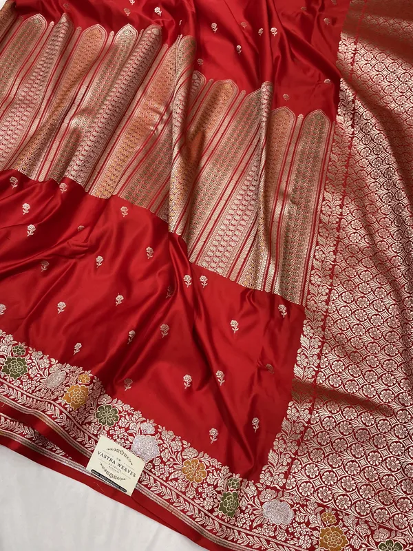 Red_Silk_Zari_Woven_Saree_for_Women