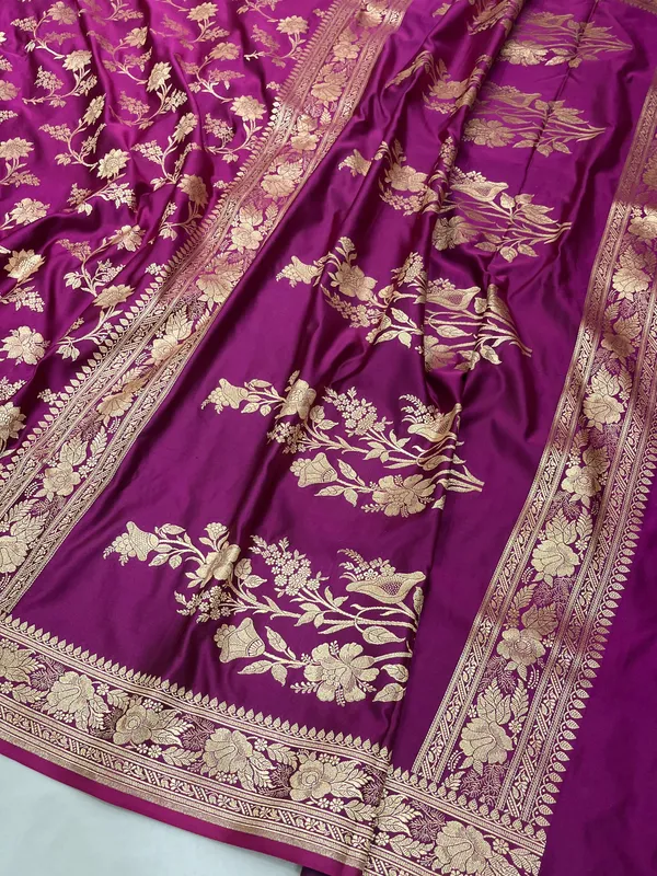 Purple_Silk_Floral_Zari_Saree_for_Women