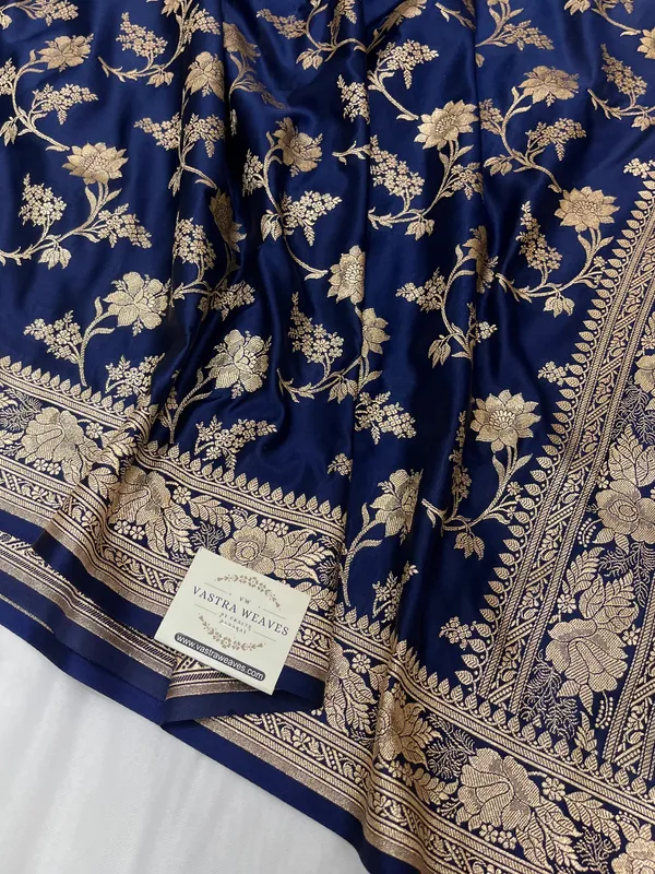 Blue_Floral_Woven_Saree_for_Women