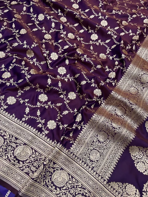 Purple_Zari_Floral_Saree_for_Women