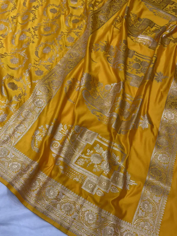 Mustard_Silk_Floral_Zari_Saree_For_Women