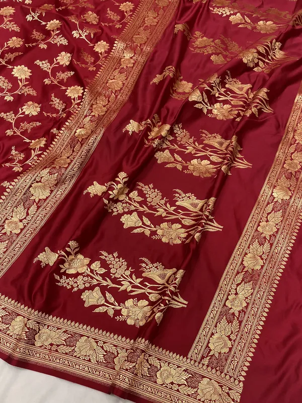 Maroon_Floral_Embroidered_Saree_for_Women