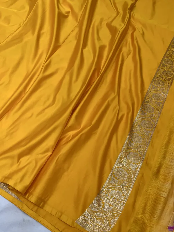 Mustard_Silk_Floral_Zari_Saree_For_Women