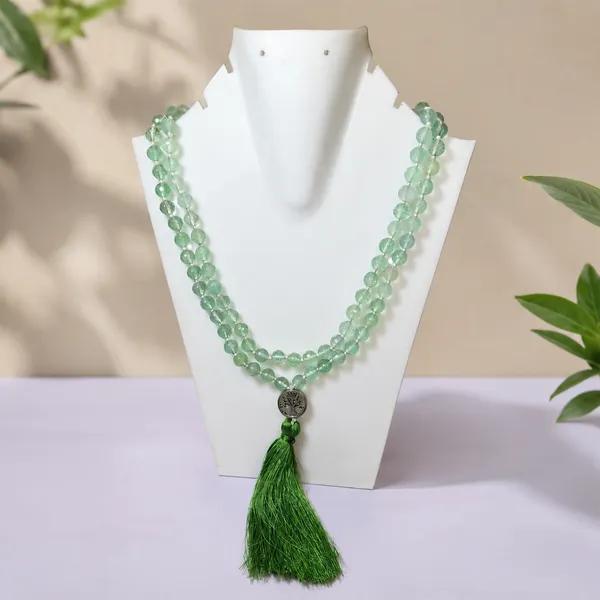 Green_Aveturin_With_Cutting_108_Bead