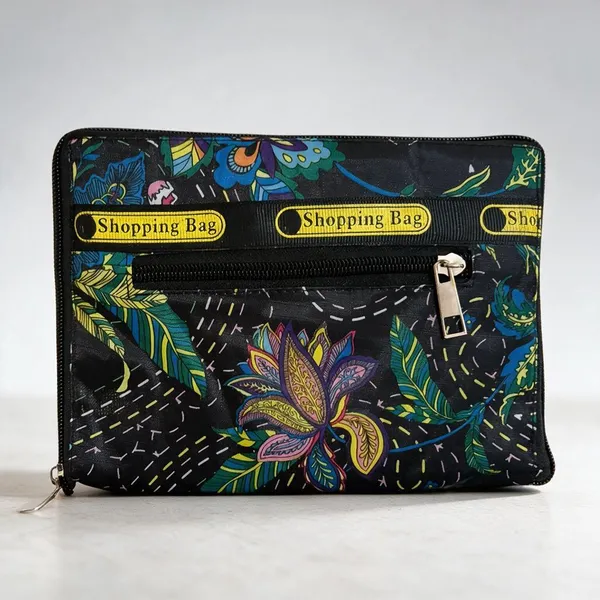 Black_Printed_Zipper_Pouch_For_Women