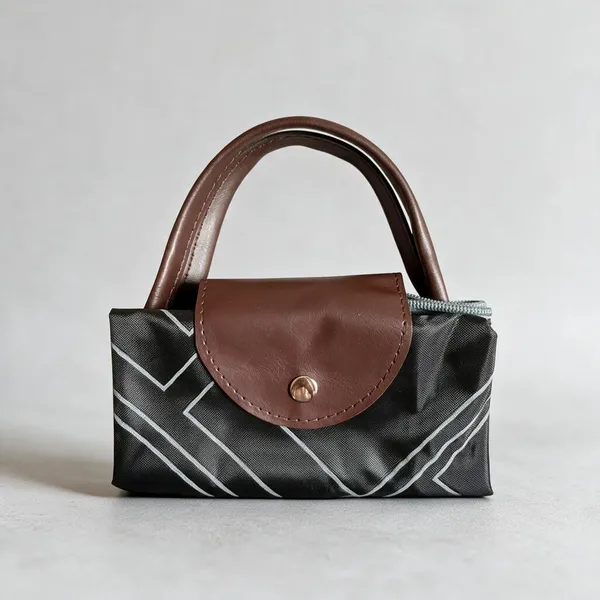 Black_Printed_Fabric_Handbag_For_Women