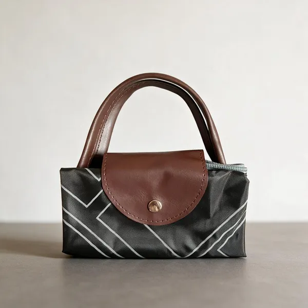 Black_Printed_Fabric_Handbag_For_Women