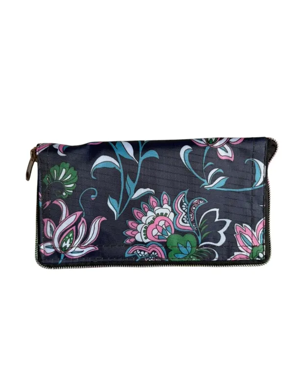 Black_Printed_Zipper_Pouch_For_Women
