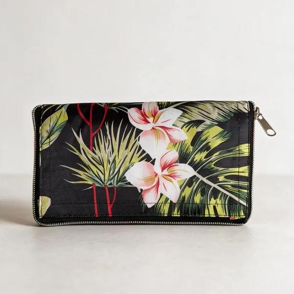 Black_Printed_Zipper_Pouch_For_Women
