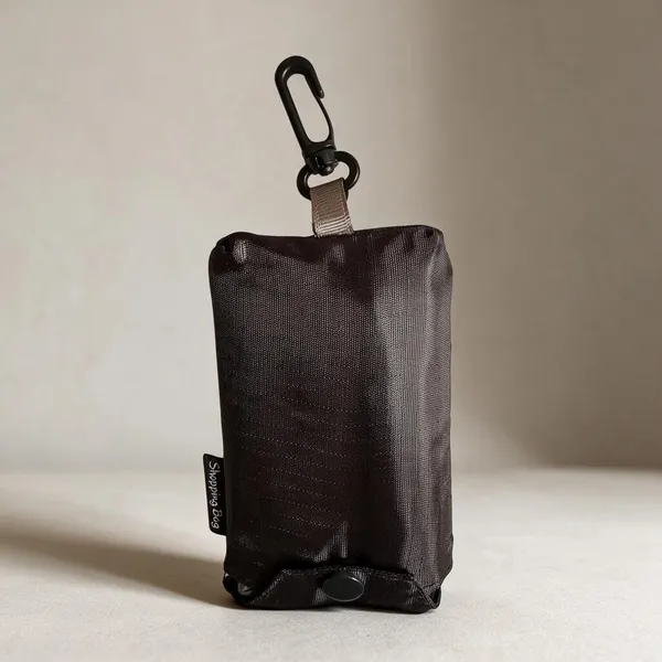 Black_Plain_Zipper_Pouch_For_Women