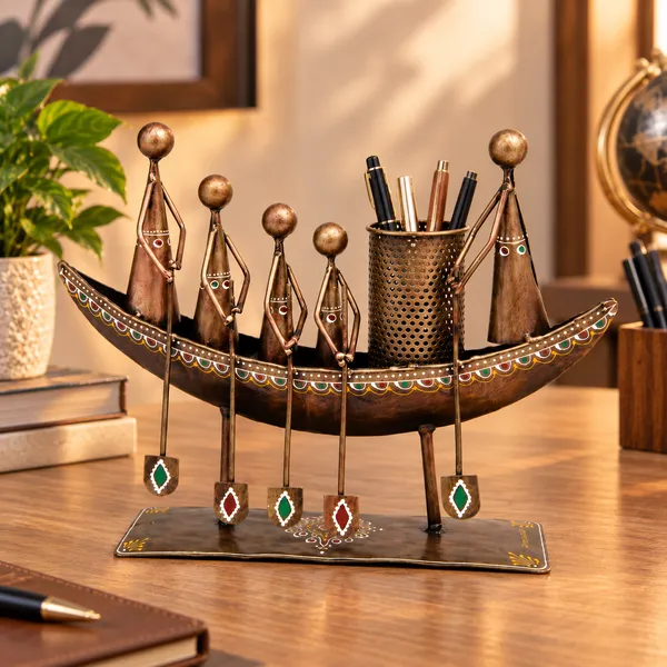 Brown_Metal_Pen_Stand_For_Office,_Study_Table
