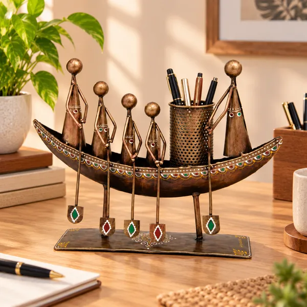 Brown_Metal_Pen_Stand_For_Office,_Study_Table