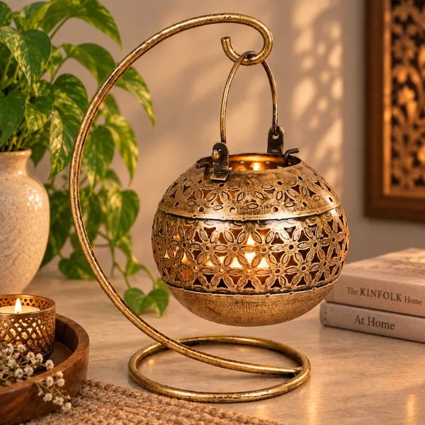 Gold_Metal_Hanging_Candle_Holder_For_Home_Decor