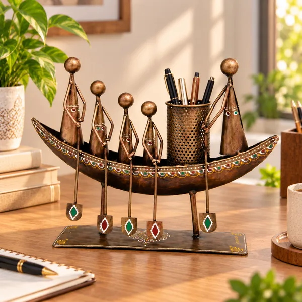 Brown_Metal_Pen_Stand_For_Office,_Study_Table