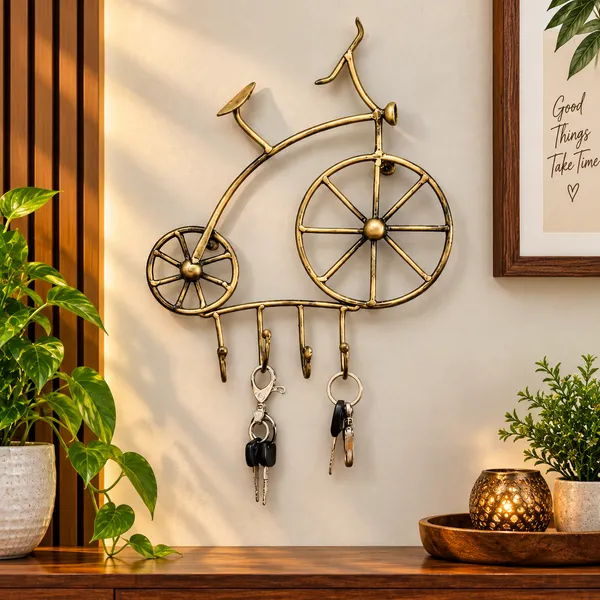 Gold_Wood_Key_Holder_For_Home,_Office