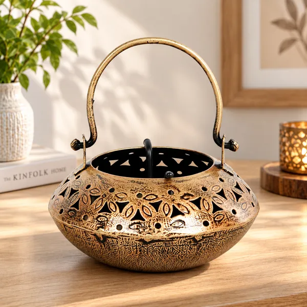 Metal_Antique_Floral_Pattern_Hanging_Incense_Burner