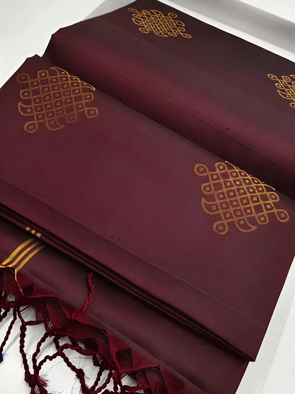 Coffee_Maroon_And_Gold_Semi_Chennai_Soft_Silk_Saree_Daily_Wear_For_Women