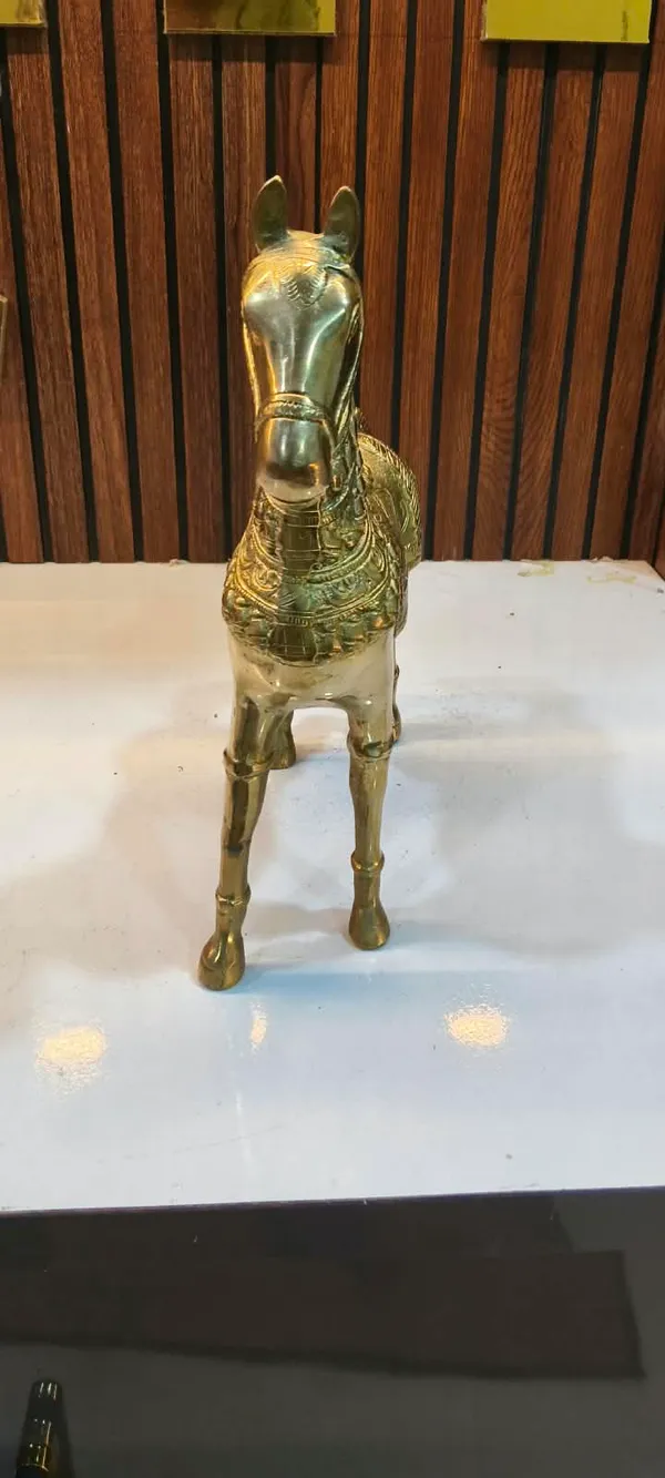 Gold_Finish_Decorative_Horse_Figurine