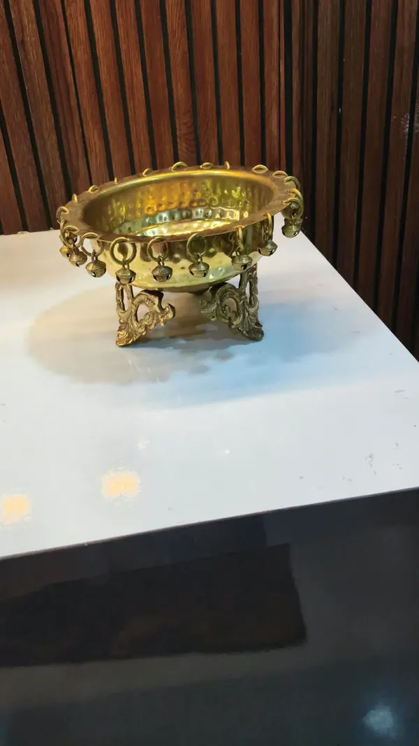 Brass_Traditional_Bell_Embellished_Urli_Bowl