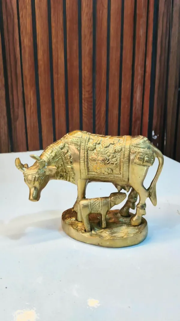 Gold-Tone_Cow_And_Calf_Figurine