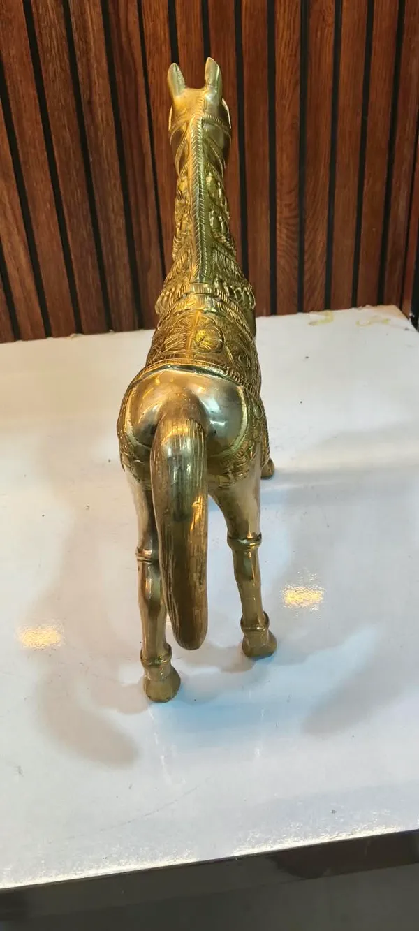 Gold_Finish_Decorative_Horse_Figurine