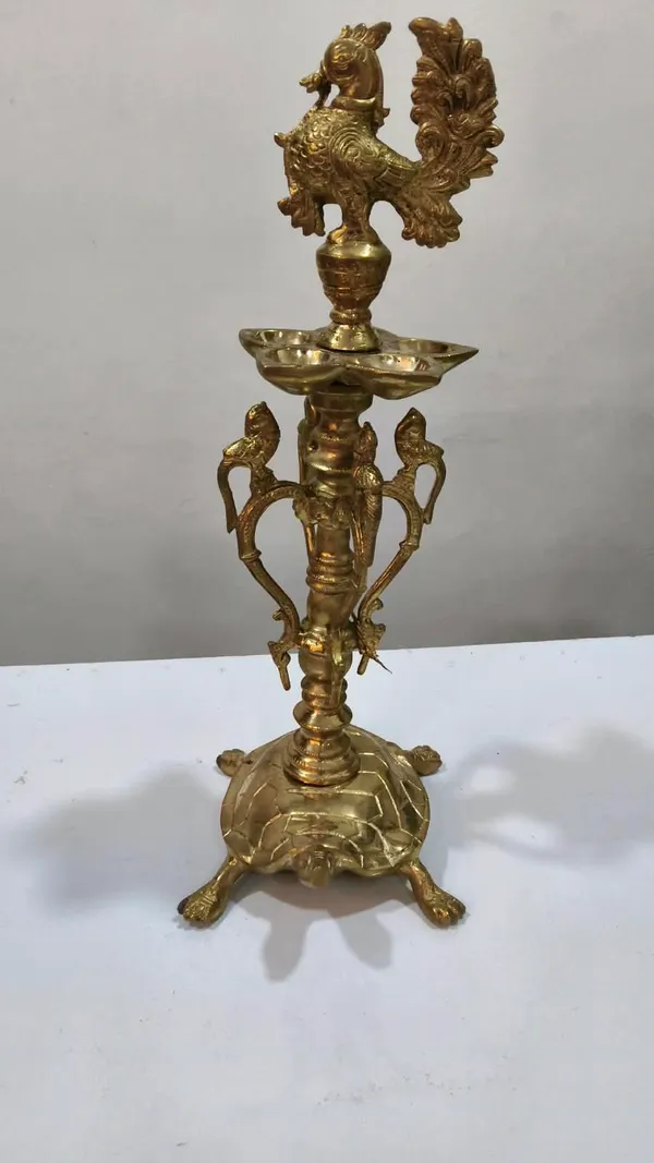 Brass_Traditional_Peacock_Design_Oil_Lamp