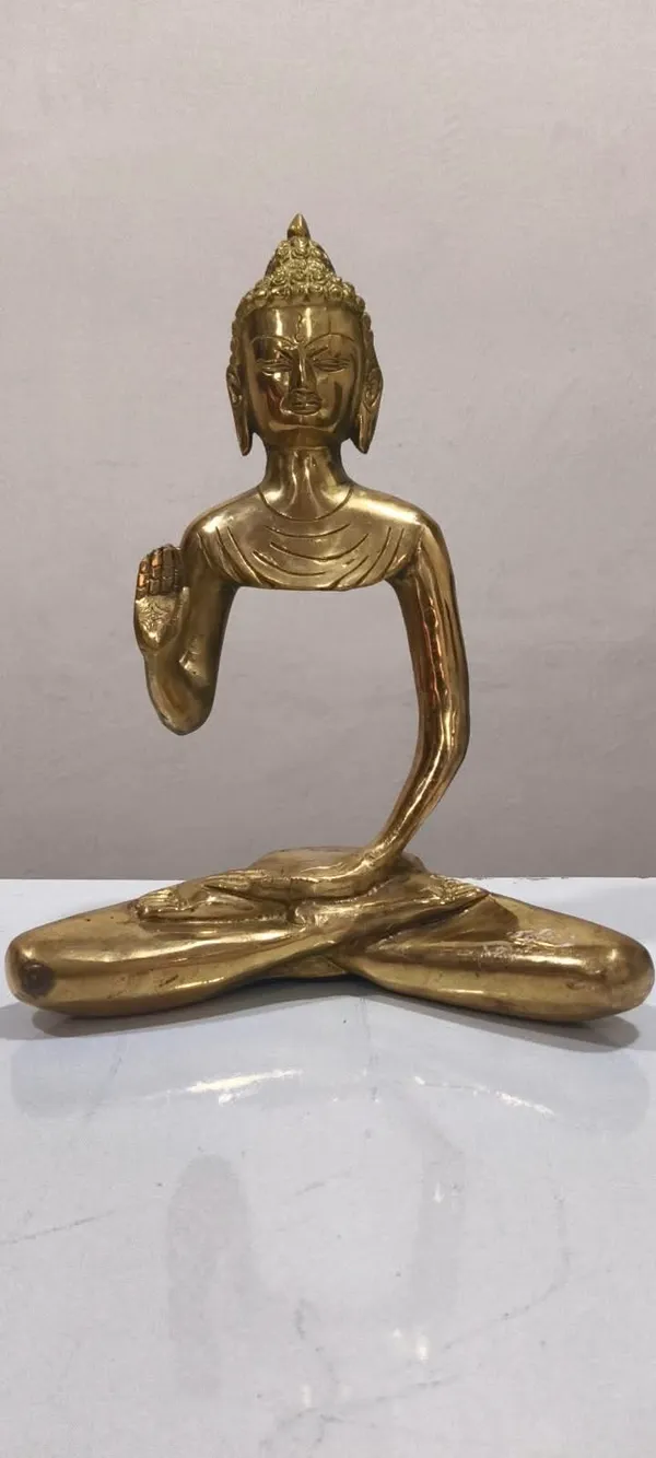 Gold_Tone_Meditating_Buddha_Statue