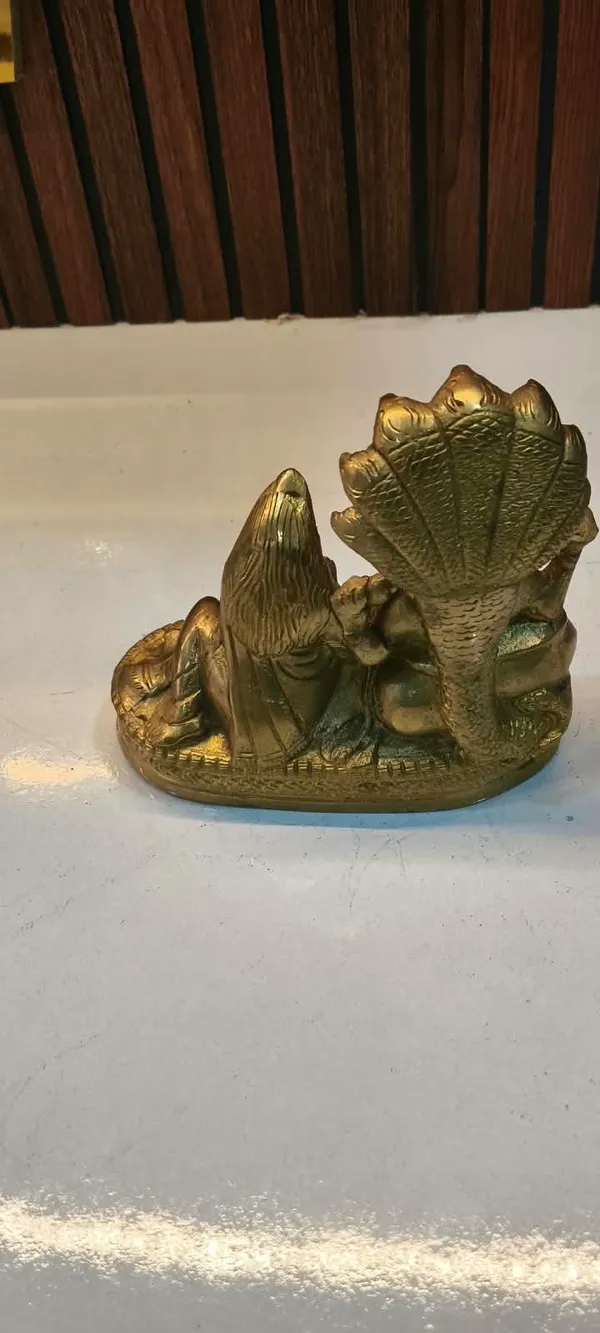 Gold_Tone_Vishnu_Lakshmi_Idol