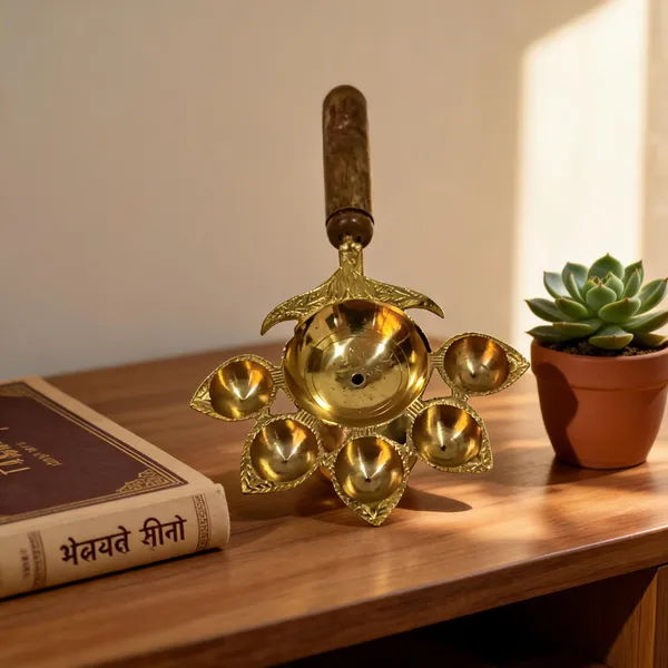 Brass_Traditional_Floral_Multi_Wick_Oil_Lamp