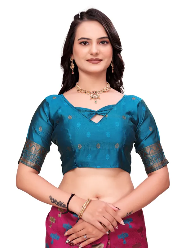 Blue_And_Pink_Printed_Saree_For_Women
