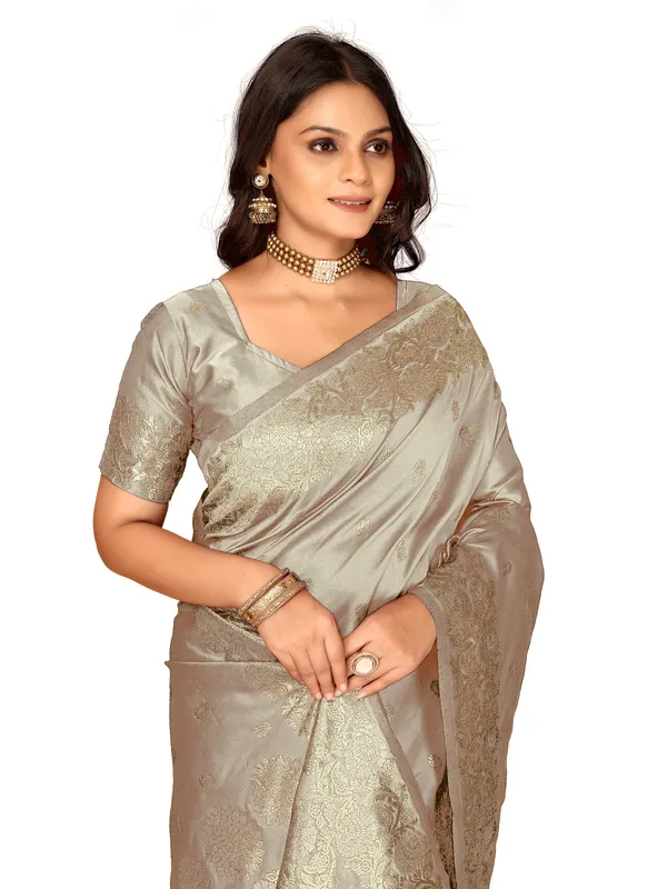 Grey_Silk_Woven_Zari_Saree_for_Women