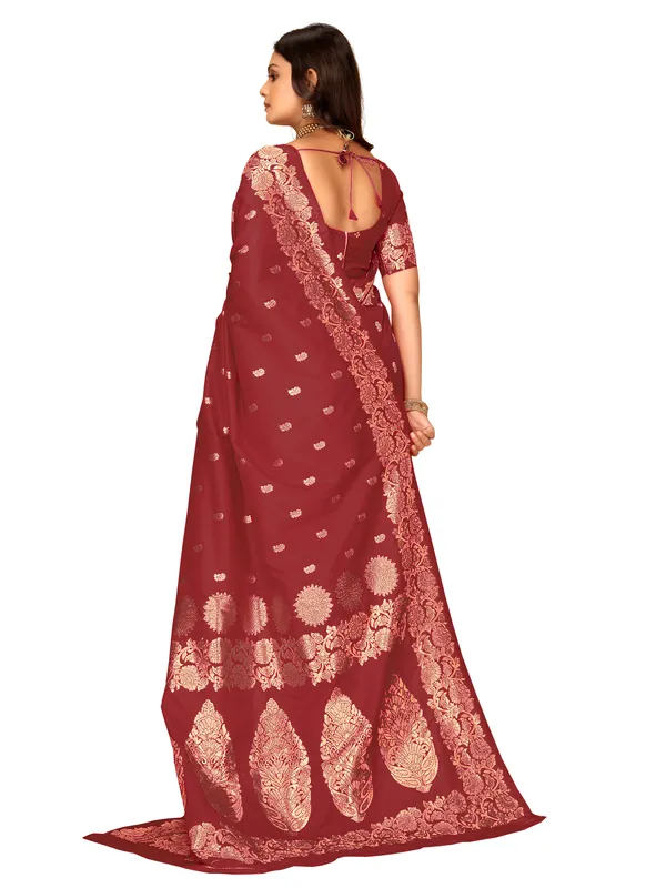 Maroon_Traditional_Pattern_Saree_for_Women