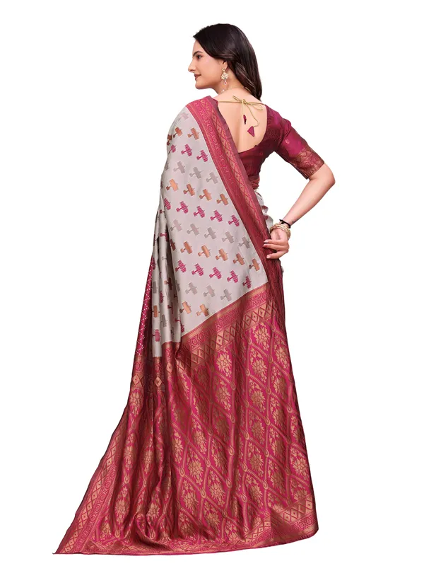 Grey_Printed_Saree_For_Women