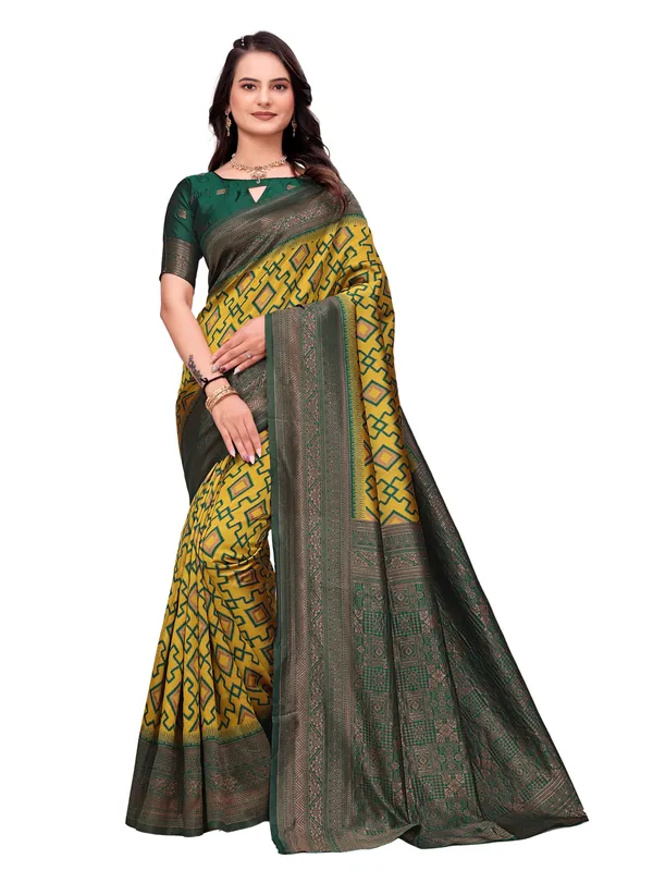 Yellow_Green_Geometric_Print_Saree_for_Women