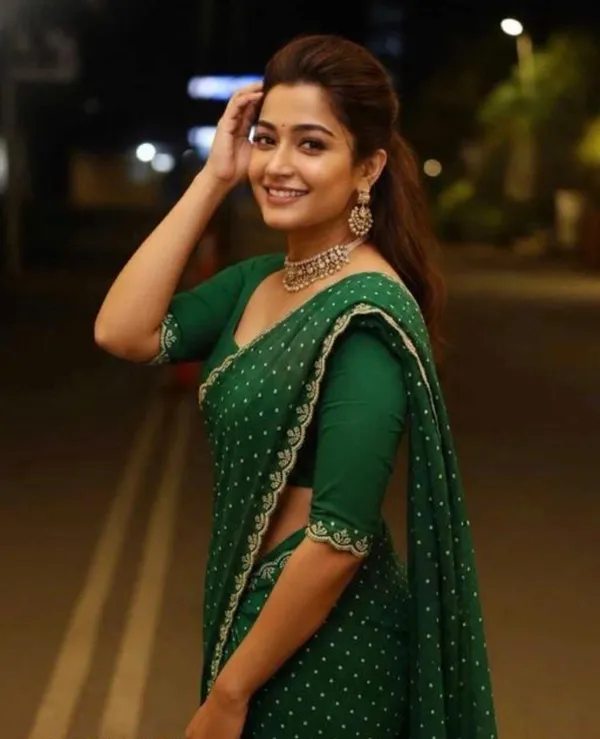 Green_Embellished_Saree_Blouse_for_Women