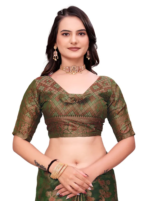 Green_Silk_Floral_Woven_Saree_For_Women