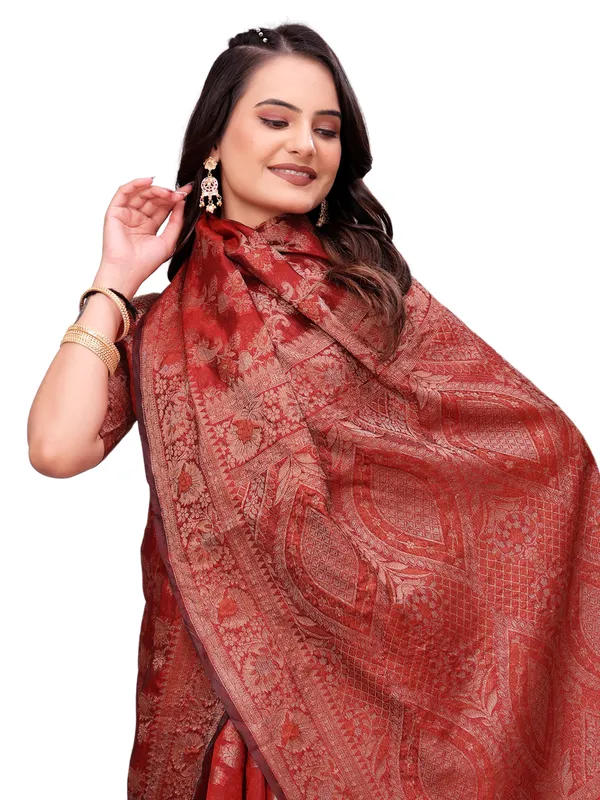 Maroon_Woven_Saree_With_Blouse_For_Women