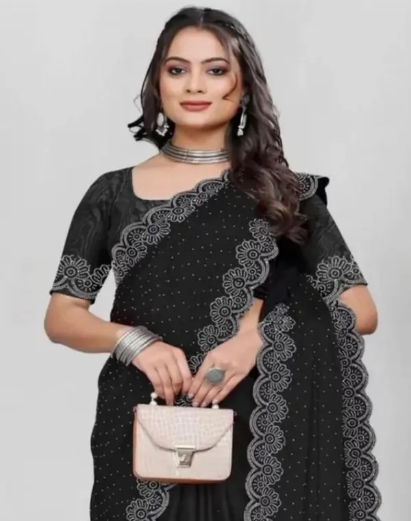 Black_Lace_Border_Saree_For_Women