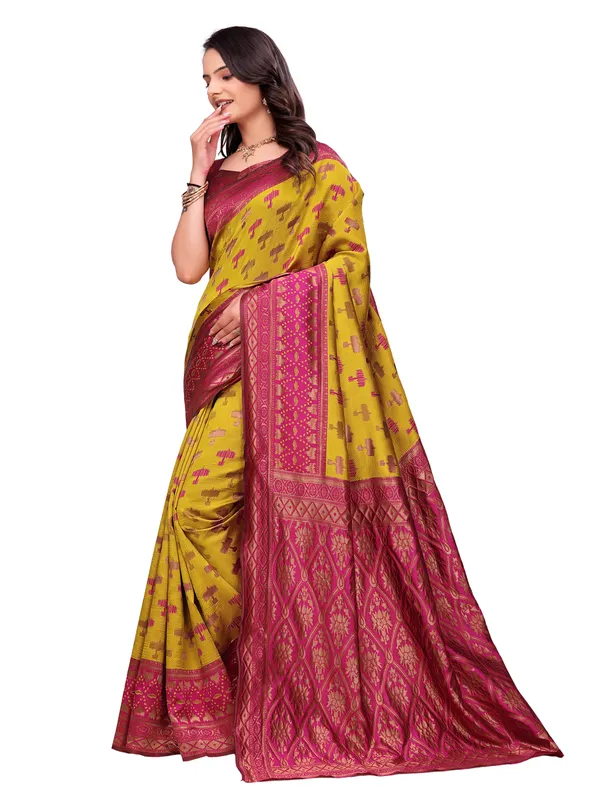 Yellow_Printed_Saree_With_Blouse_for_Women