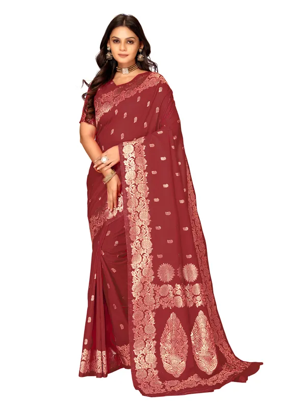 Maroon_Traditional_Pattern_Saree_for_Women