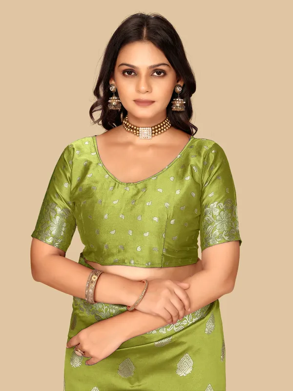 Olive_Green_Silk_Saree_for_Women