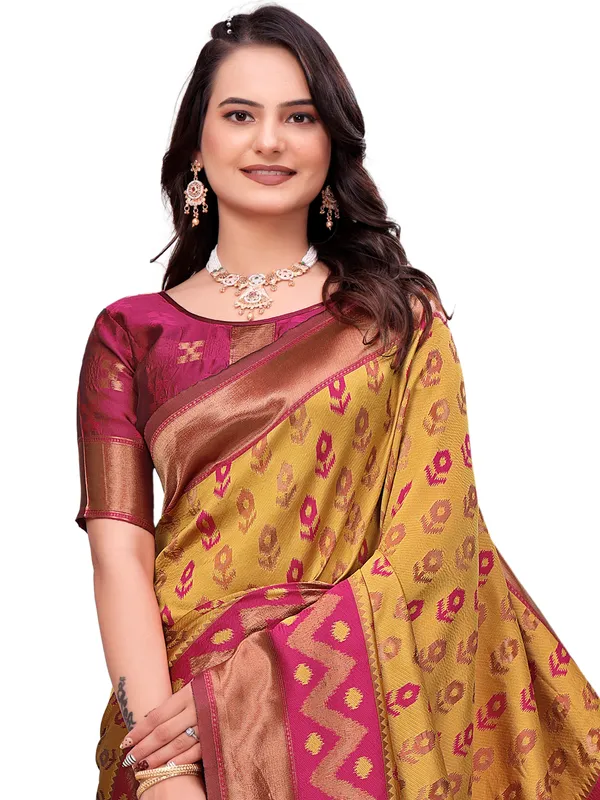 Mustard_Traditional_Printed_Saree_for_Women