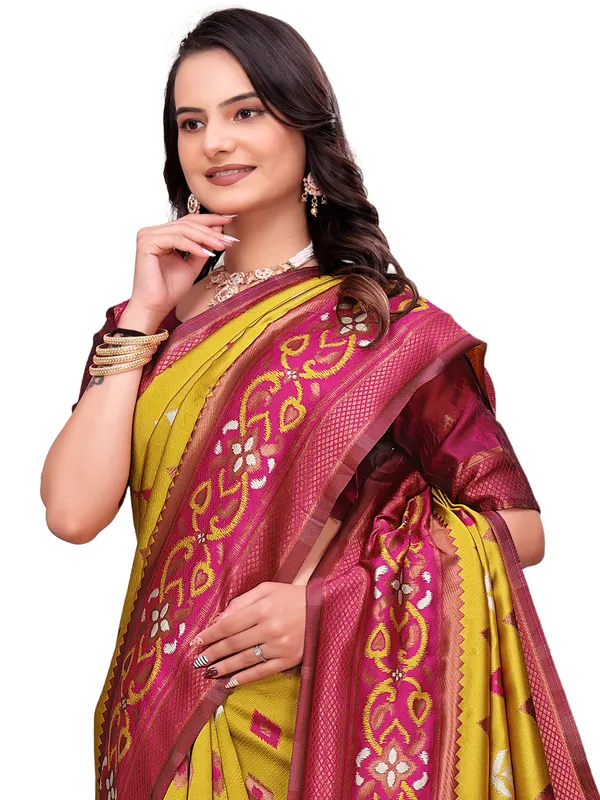 Mustard_Traditional_Pattern_Saree_For_Women