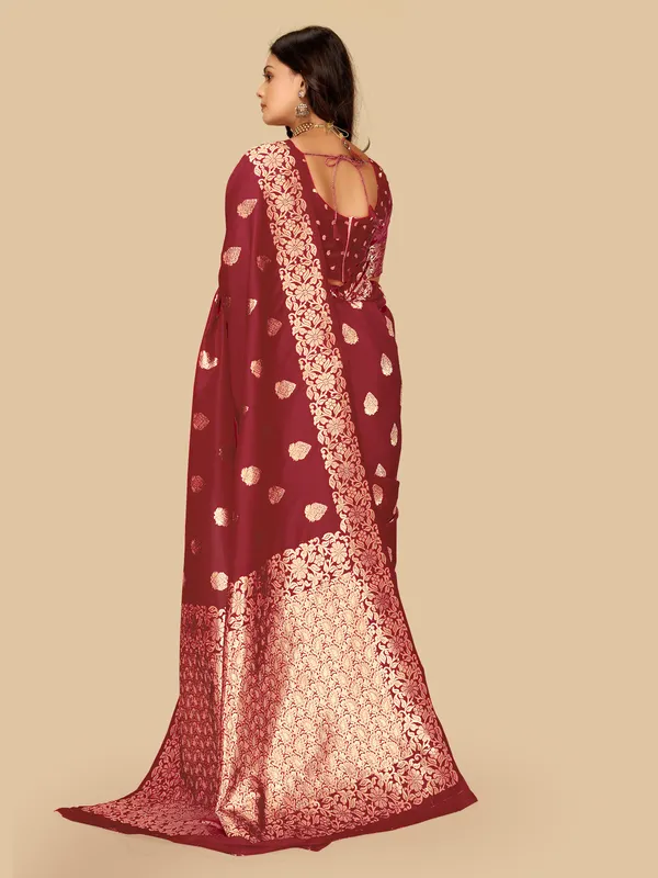 Maroon_Woven_Festive_Saree_for_Women