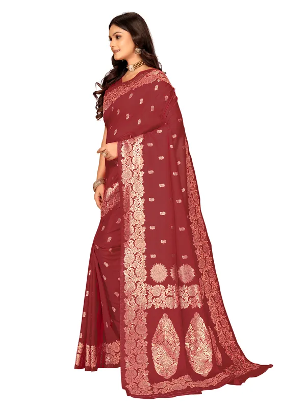 Maroon_Traditional_Pattern_Saree_for_Women
