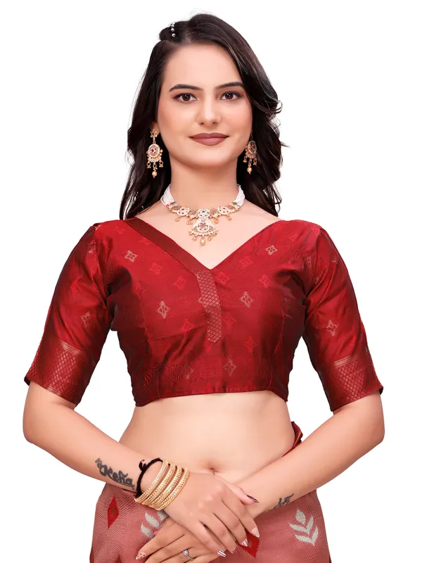 Red_Printed_Saree_for_Women