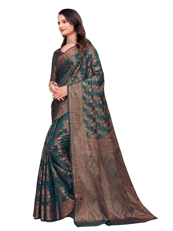 Green_Silk_Blend_Floral_Saree_for_Women